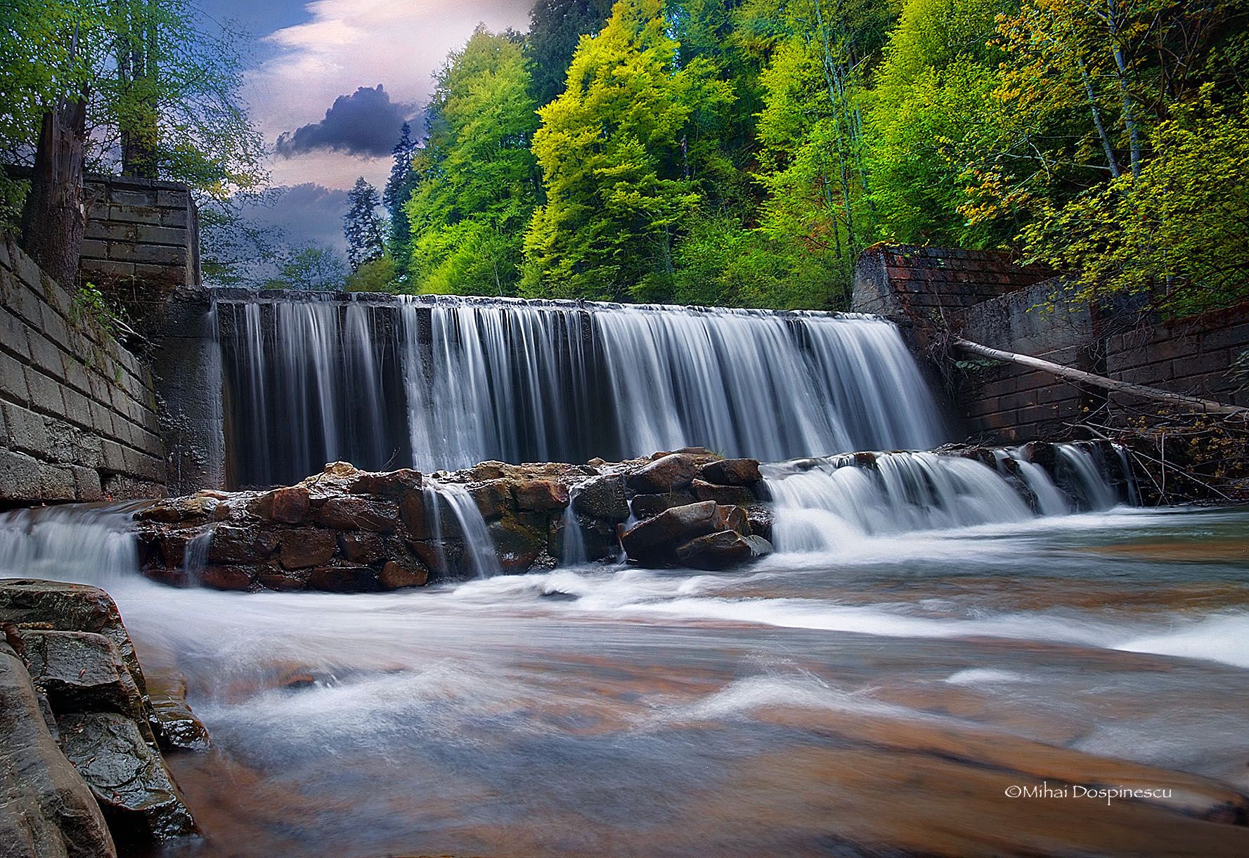 Cheile și Cascada Slanicului — Slănic Moldova